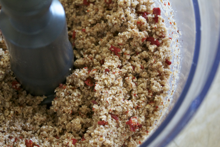 Gluten-Free Almond, Oat, Goji snacks